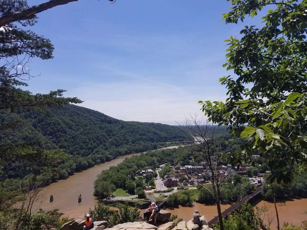 Maryland Heights Trailhead | 489-551 Harpers Ferry Rd, Knoxville, MD 21758