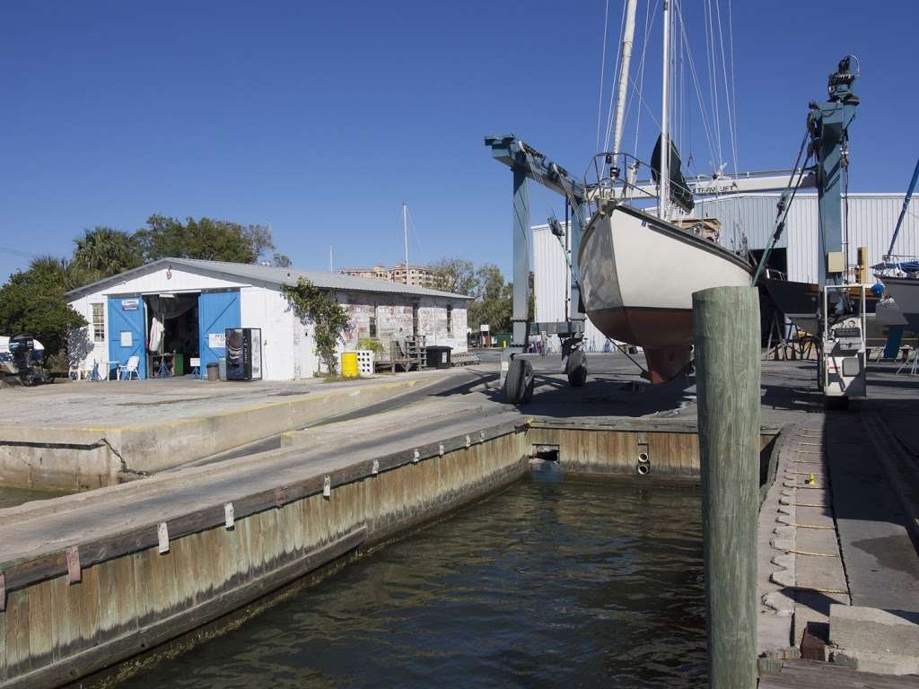 Seven Seas Marina & Boatyard | 3300 S Peninsula Dr, Port Orange, FL 32127, USA | Phone: (386) 761-3221