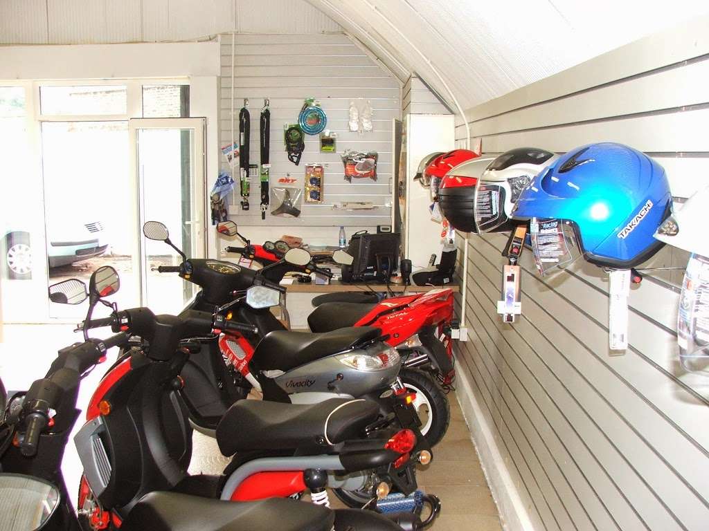 My Scooters and Motorcycles | 347 New Kings Rd, Fulham, London SW6 4RJ, UK | Phone: 020 7384 9534