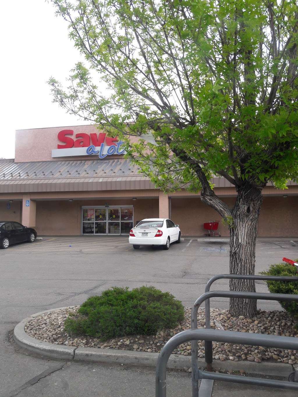 Save-A-Lot | 630 W 84th Ave, Thornton, CO 80260, USA | Phone: (303) 468-9700