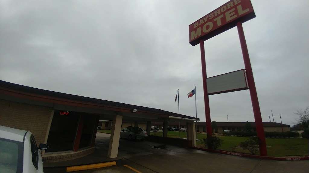 Bayshore Motel | 717 TX-146, La Porte, TX 77571, USA | Phone: (281) 471-5972