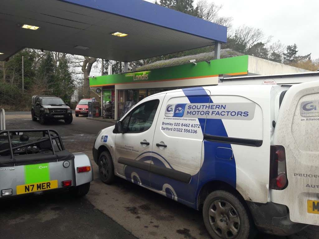 P T A Motoring Centres Ltd | Hartfield Rd, Edenbridge TN8 5NF, UK | Phone: 01732 867776