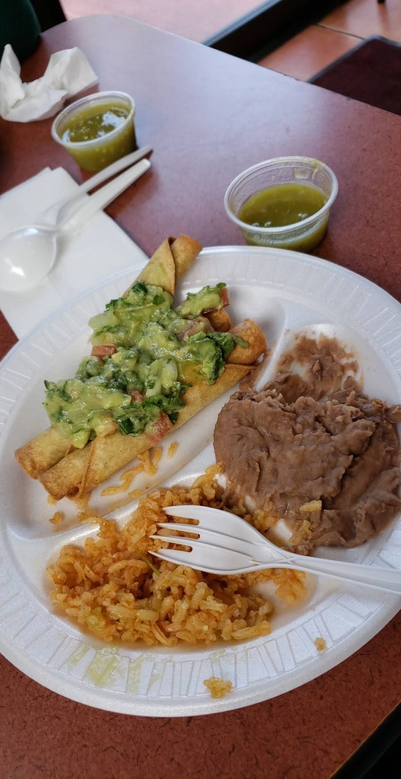 Taqueria El Triunfo | 922 W Lincoln Ave, Anaheim, CA 92805, USA | Phone: (714) 491-8050