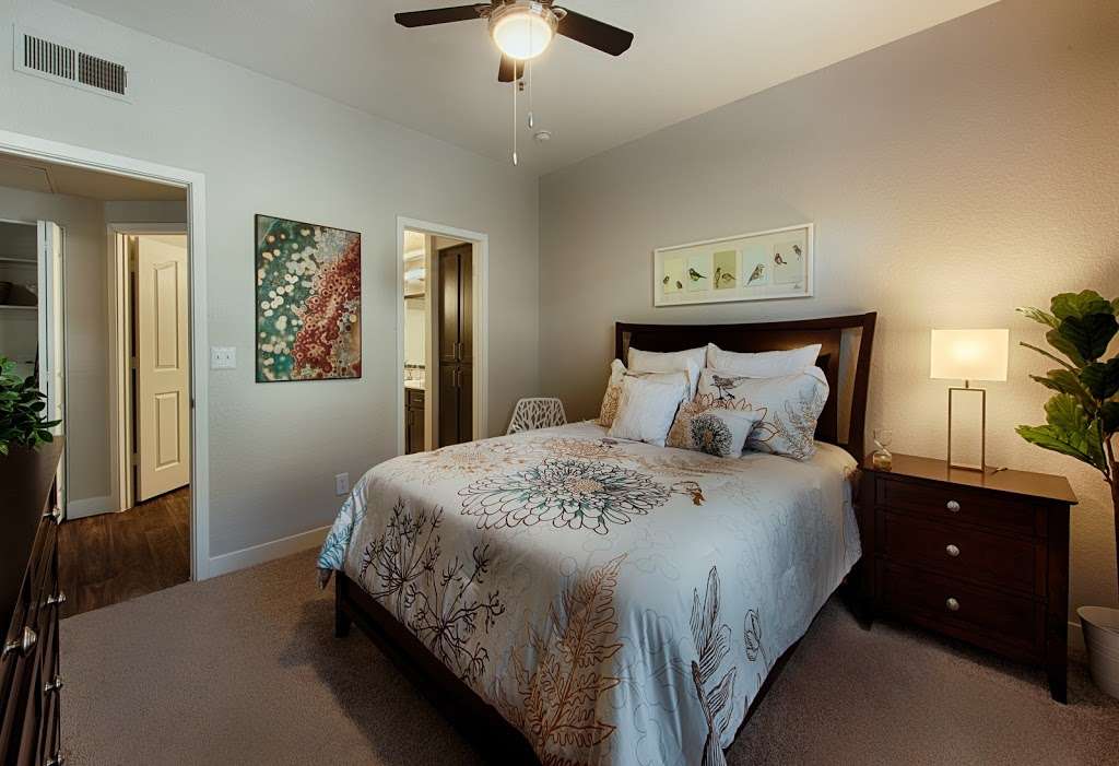 The Ventura Apartments | 3600 W Ray Rd, Chandler, AZ 85226, USA | Phone: (480) 899-3600
