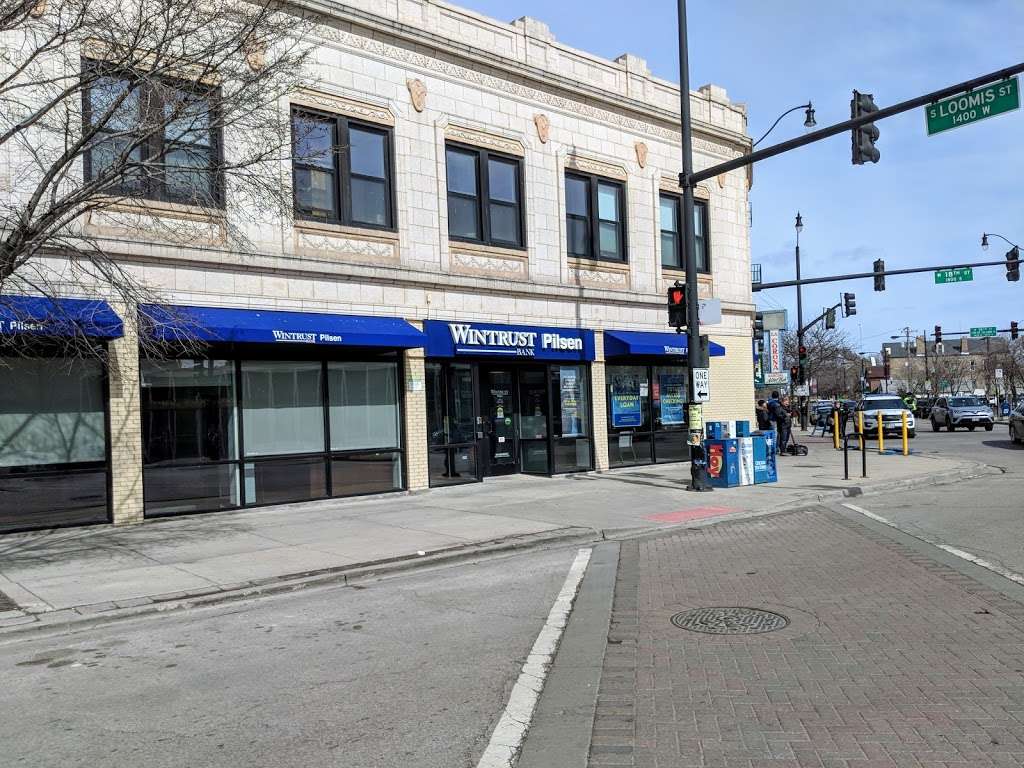 Wintrust Bank - Pilsen | 1800 S Blue Island Ave, Chicago, IL 60608, USA | Phone: (312) 985-5330