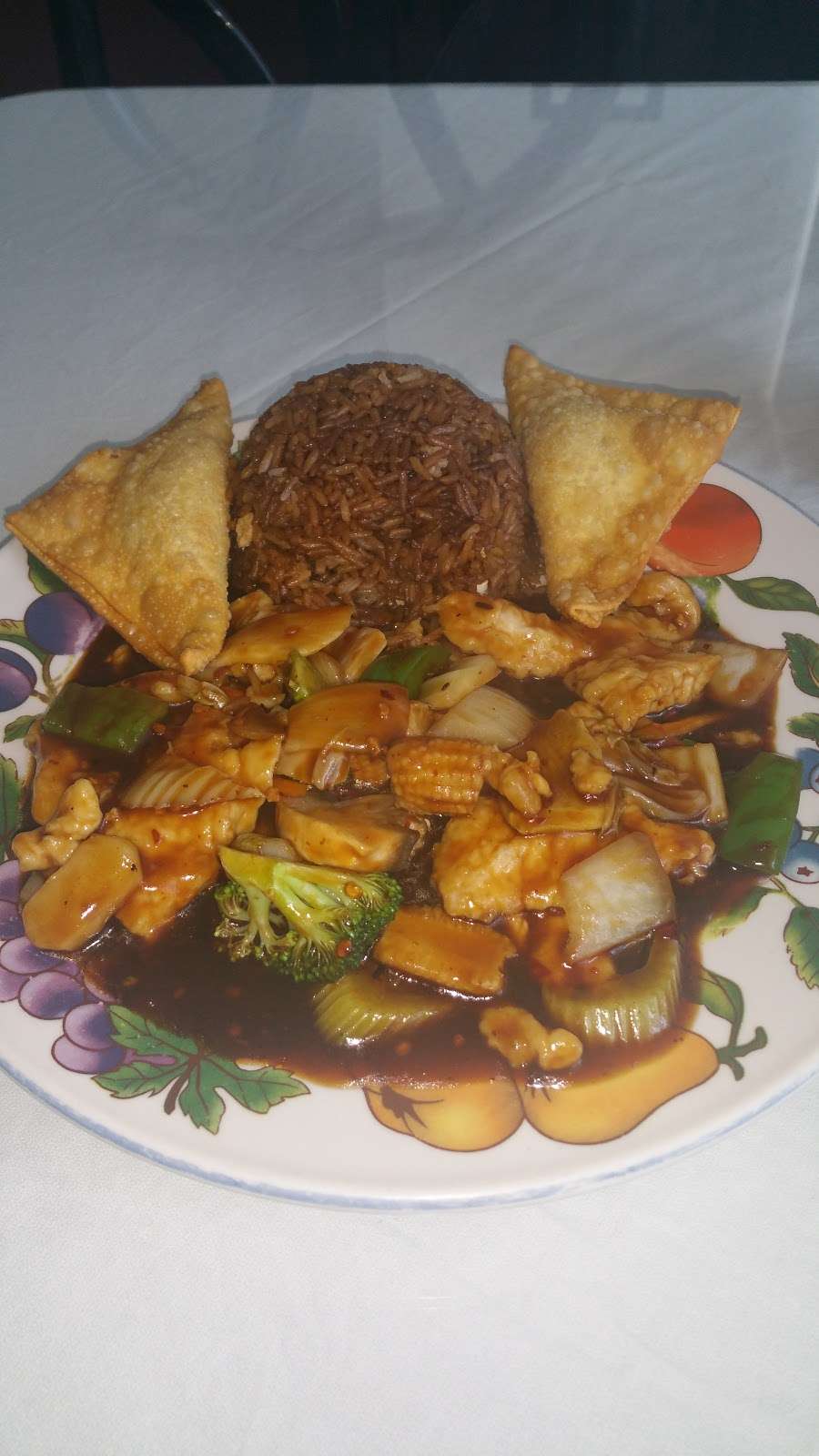 Uncle Wongs | 122 E Bluff St, Marseilles, IL 61341, USA | Phone: (815) 795-2618