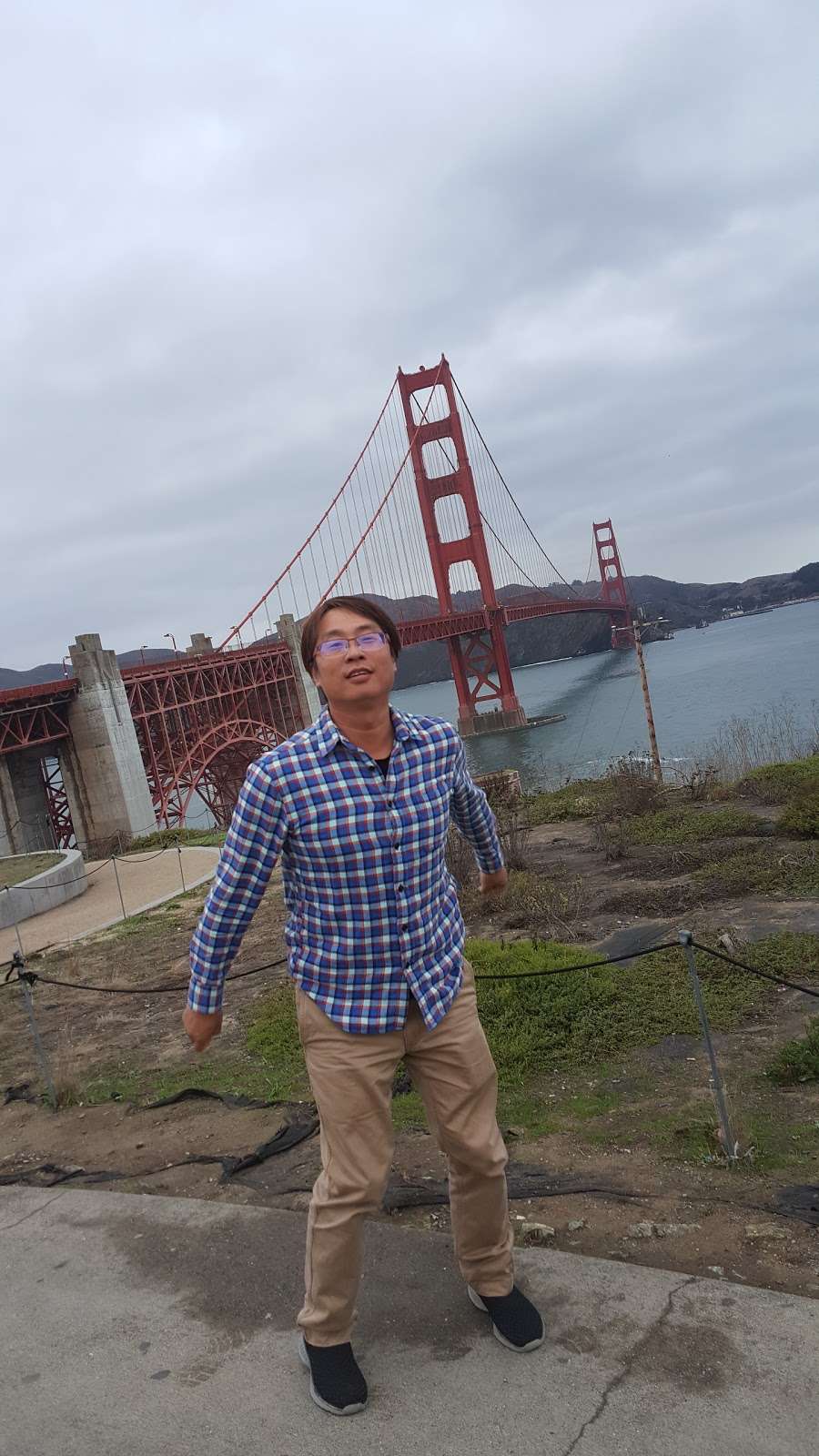 Bridge Cafe | Golden Gate Bridge Plaza, San Francisco, CA 94129, USA | Phone: (415) 426-5225