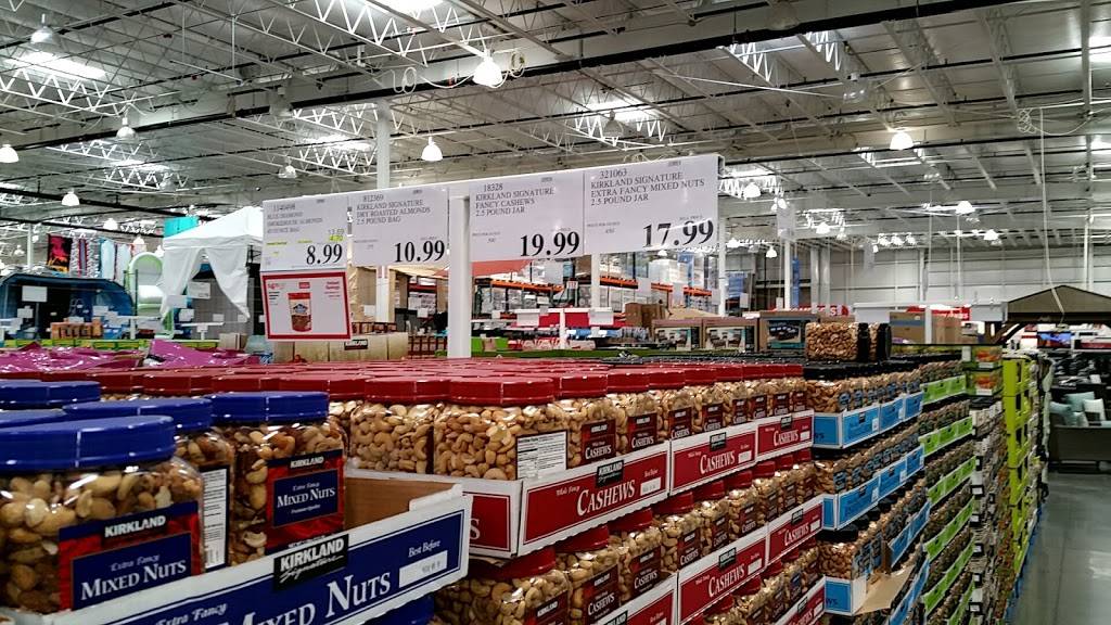 Costco Wholesale | 443 Pewaukee Rd, Pewaukee, WI 53072, USA | Phone: (262) 956-6700