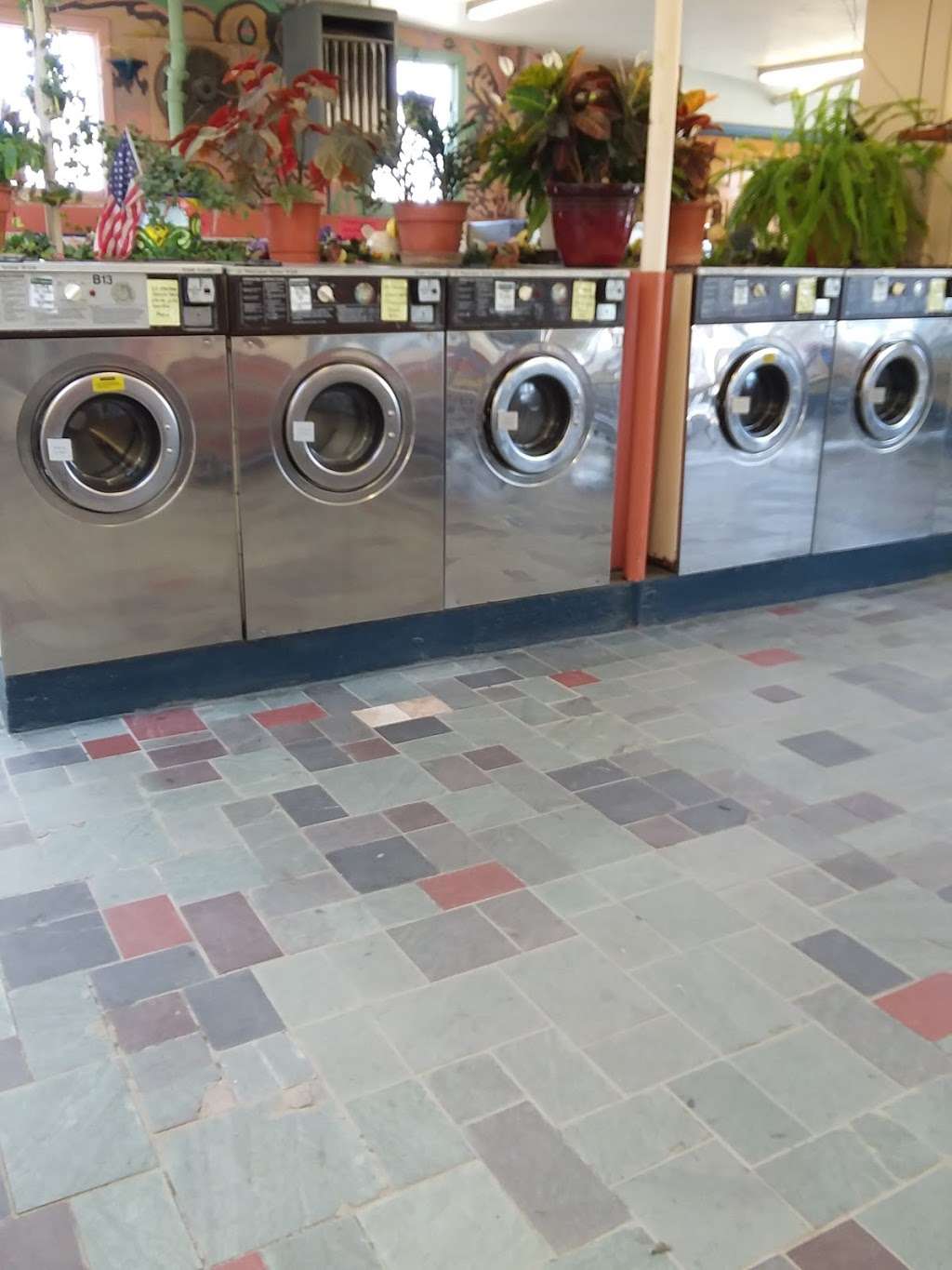 Brant Rock Laundromat | 301 Ocean St, Brant Rock, MA 02020, USA | Phone: (617) 733-1127