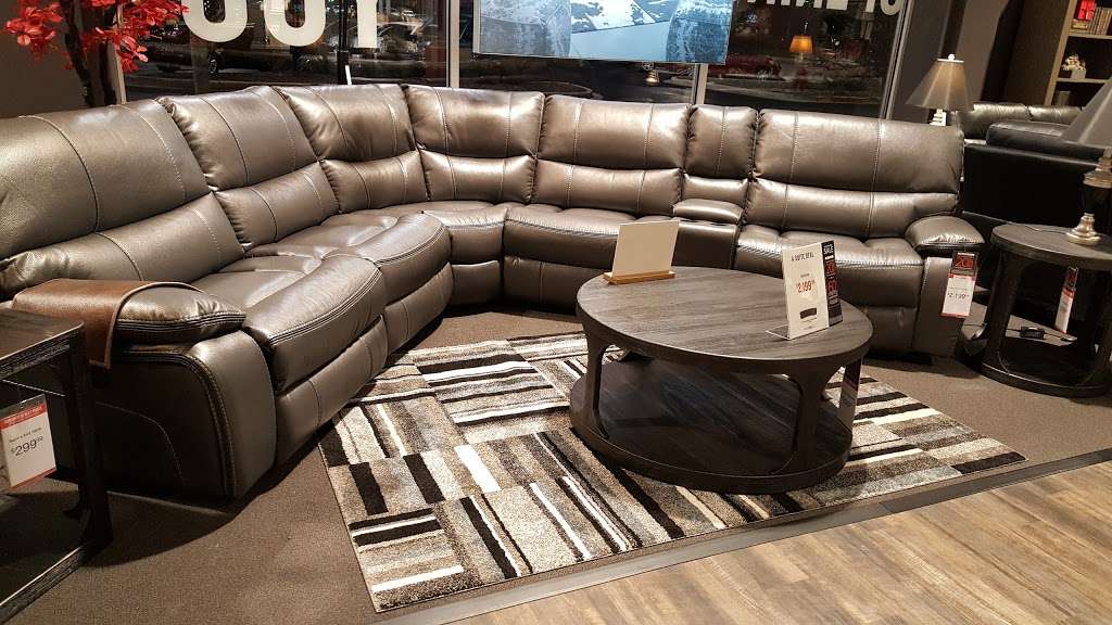 Value City Furniture | 1015 E Golf Rd, Schaumburg, IL 60173, USA | Phone: (847) 777-4225