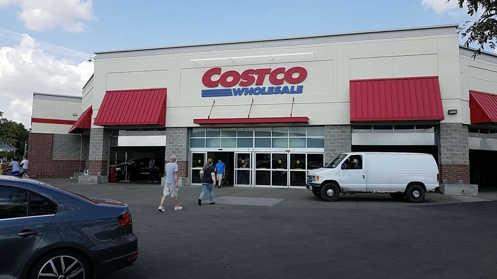 Costco Wholesale | 241 E Linwood Blvd, Kansas City, MO 64111 | Phone: (816) 216-0003
