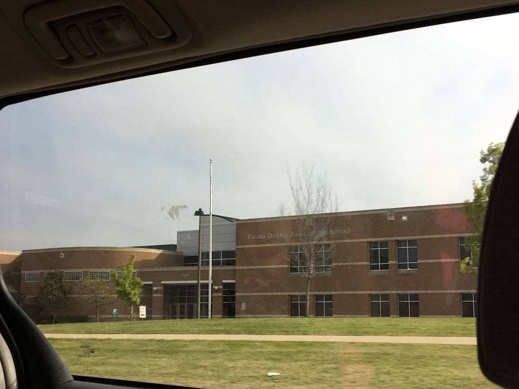 Ousley Junior High School | 950 Southeast Pkwy, Arlington, TX 76018 | Phone: (682) 867-5700