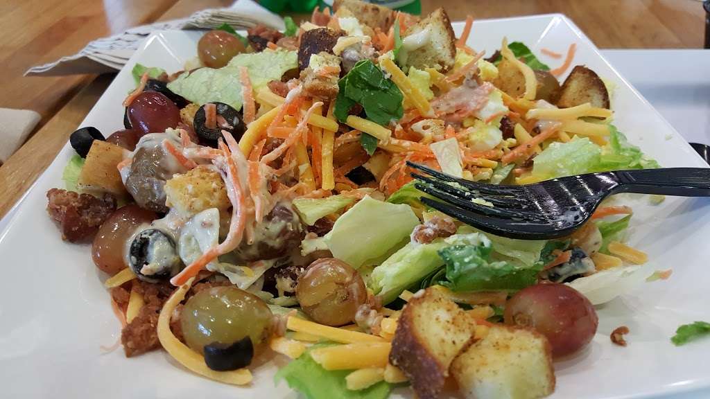 Saladworks | 1991 Sproul Rd #45, Broomall, PA 19008, USA | Phone: (610) 359-9926