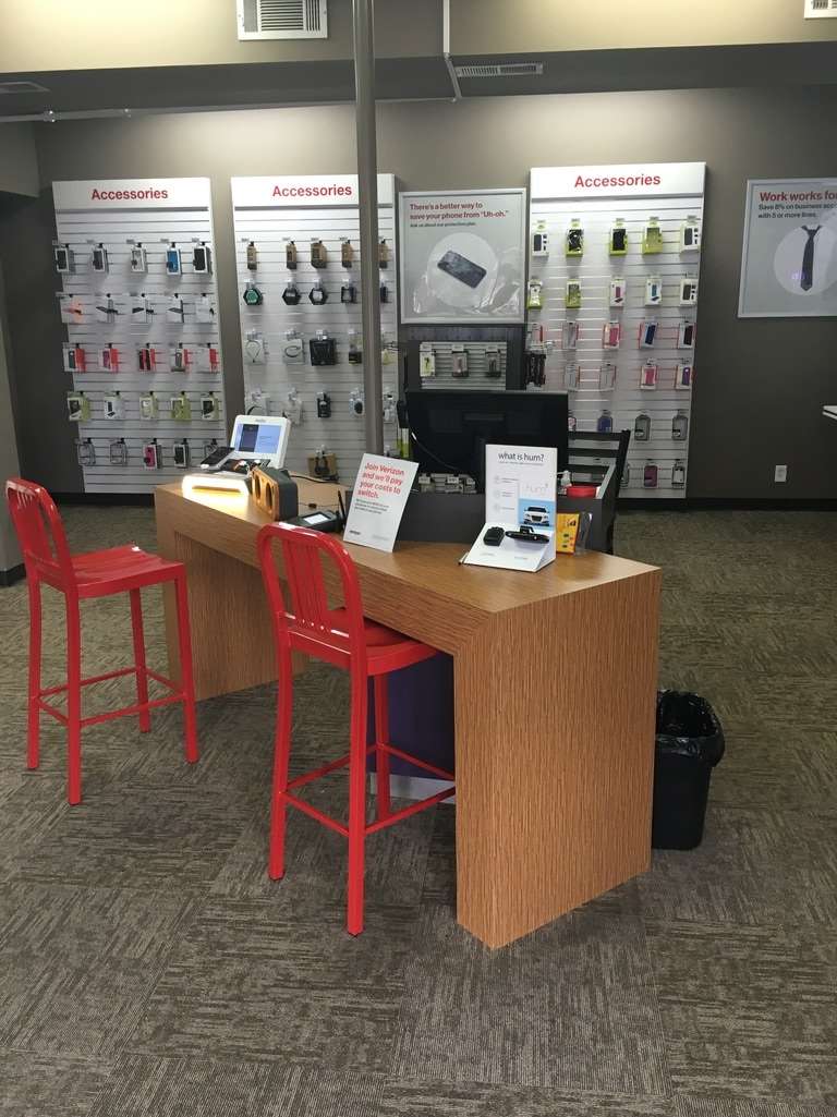 Verizon Authorized Retailer, TCC | 1300 S S Christopher Columbus Blvd Ste 11A, Philadelphia, PA 19147, USA | Phone: (215) 218-9733