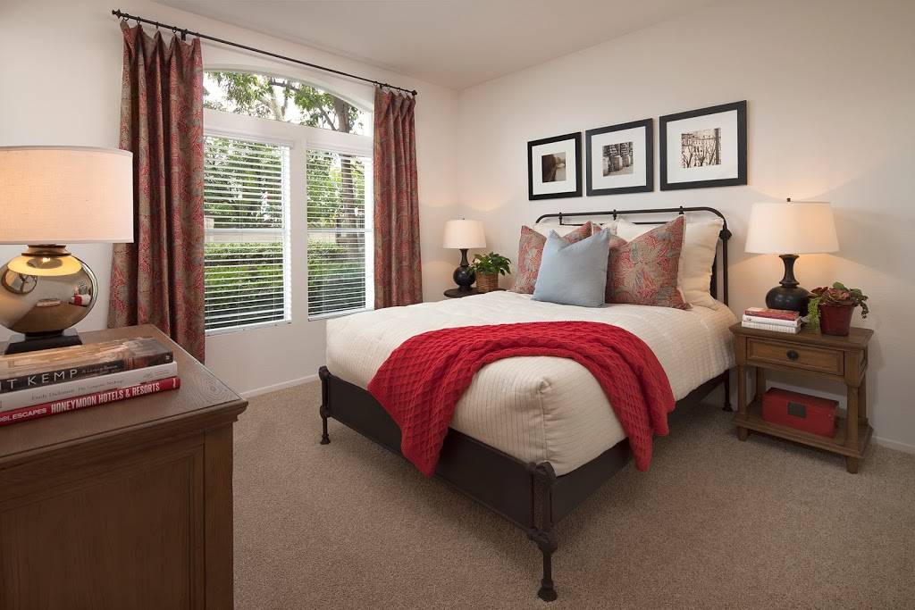 Sierra Vista Apartment Homes | 2955 Champion Way, Tustin, CA 92782, USA | Phone: (866) 776-3012