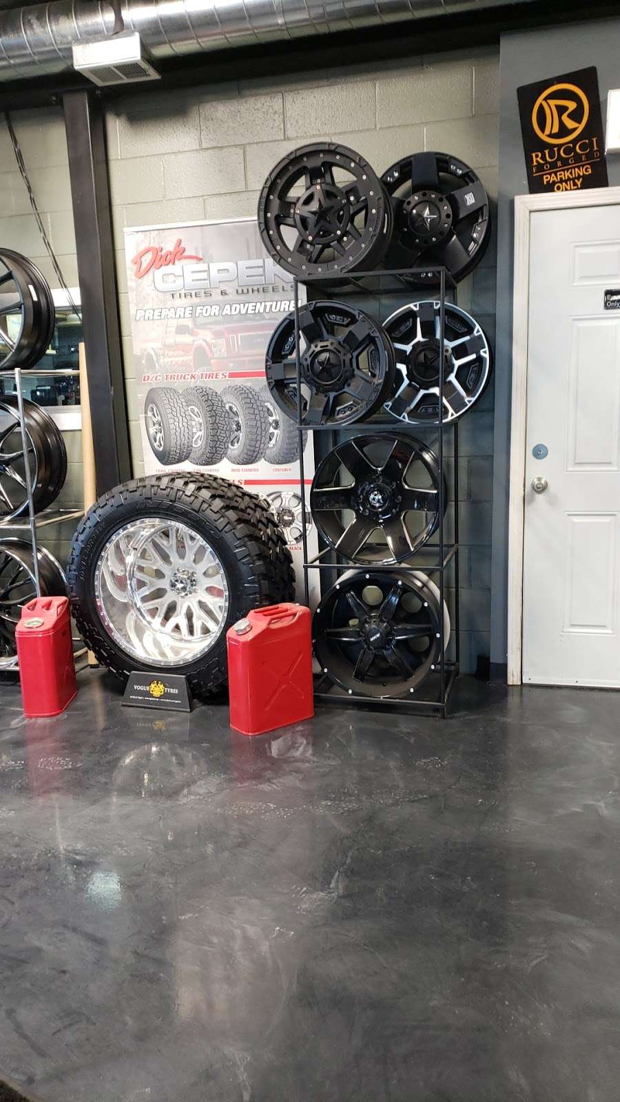 Ace Tire & Wheel | 7100 S Harlem Ave, Bridgeview, IL 60455, USA | Phone: (708) 594-0300