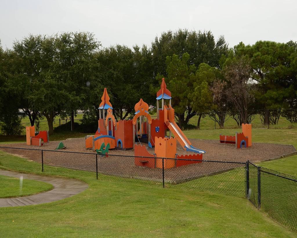 The Childrens Courtyard of Centreport | 3955 Reggis Ct, Fort Worth, TX 76155, USA | Phone: (866) 561-3412