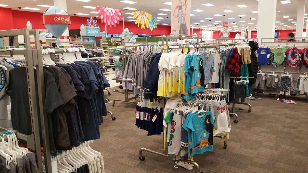 Target | 25 Grand Corner Ave, Gaithersburg, MD 20878, USA | Phone: (301) 721-1760