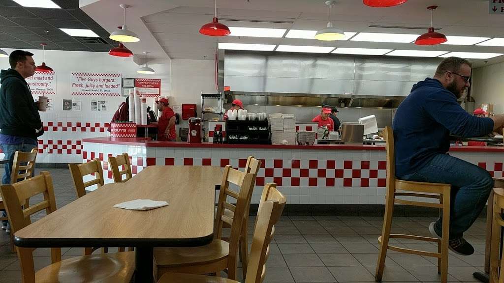 Five Guys | 549 Ritchie Hwy, Severna Park, MD 21146, USA | Phone: (410) 647-1322