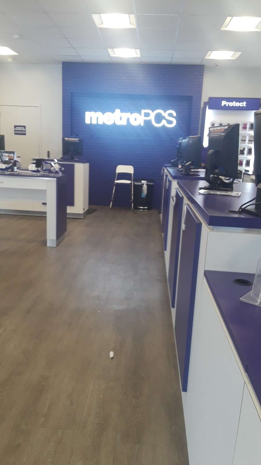 Metro by T-Mobile | 1041 E, Capitol Expy, San Jose, CA 95121, USA | Phone: (408) 361-0341
