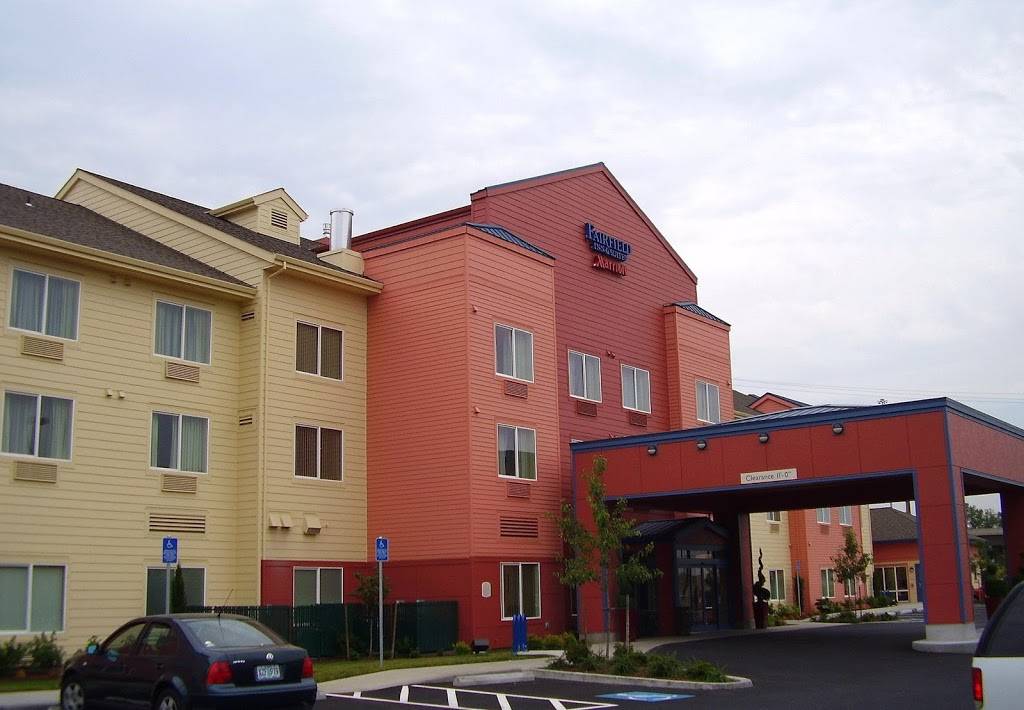 Fairfield Inn & Suites by Marriott Portland North | 1200 N Anchor Way, Portland, OR 97217, USA | Phone: (503) 286-6336