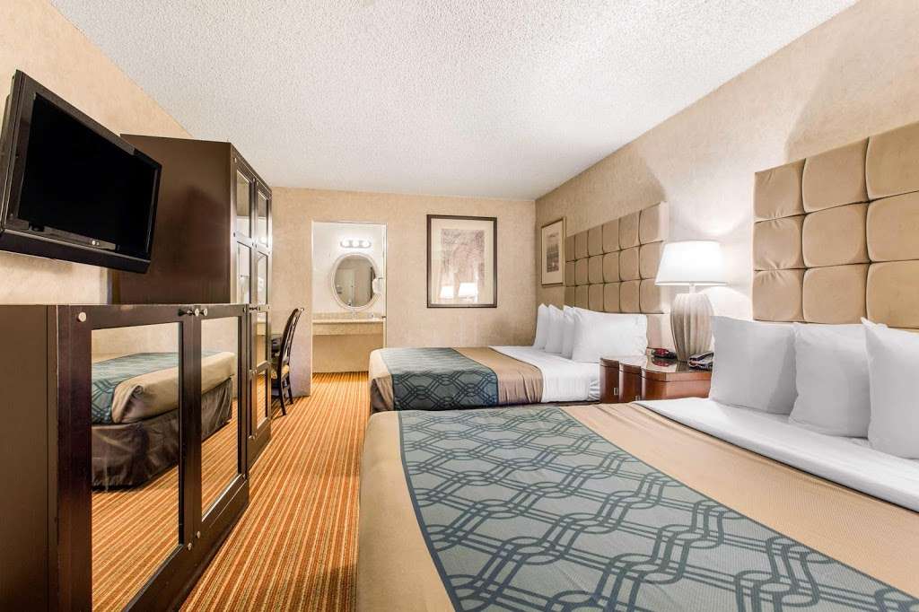 Rodeway Inn & Suites El Cajon San Diego East | 1250 El Cajon Blvd, El Cajon, CA 92020, USA | Phone: (619) 588-8808