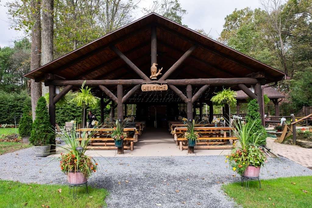 Rocky Top Lodge Bed & Breakfast | 2101 Old Lancaster Pike, Reinholds, PA 17569, USA | Phone: (610) 775-4298