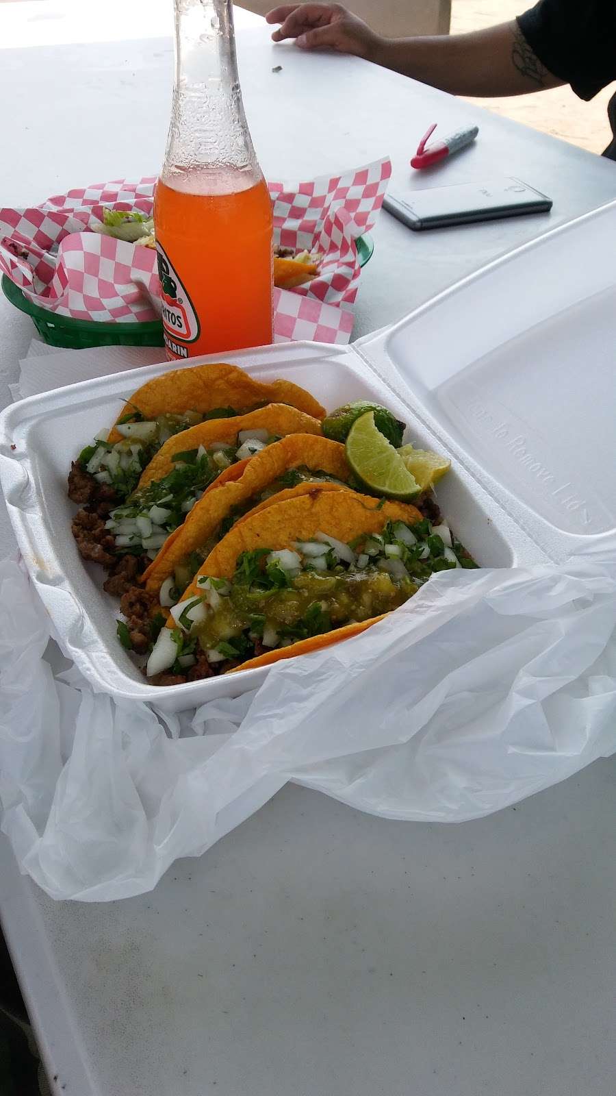 Huaraches & Quesadillas Chayito | 8959 Lankershim Blvd, Sun Valley, CA 91352 | Phone: (818) 455-5770