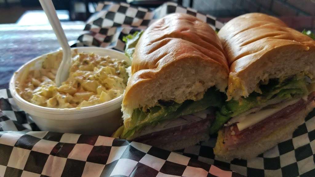 Uncle Henrys Deli | 7400 Florence Ave, Downey, CA 90240, USA | Phone: (562) 927-0114
