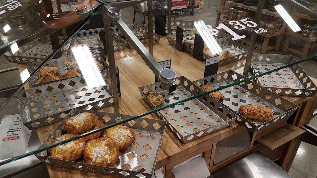 H-E-B Bakery | Sugar Land, TX 77479, USA