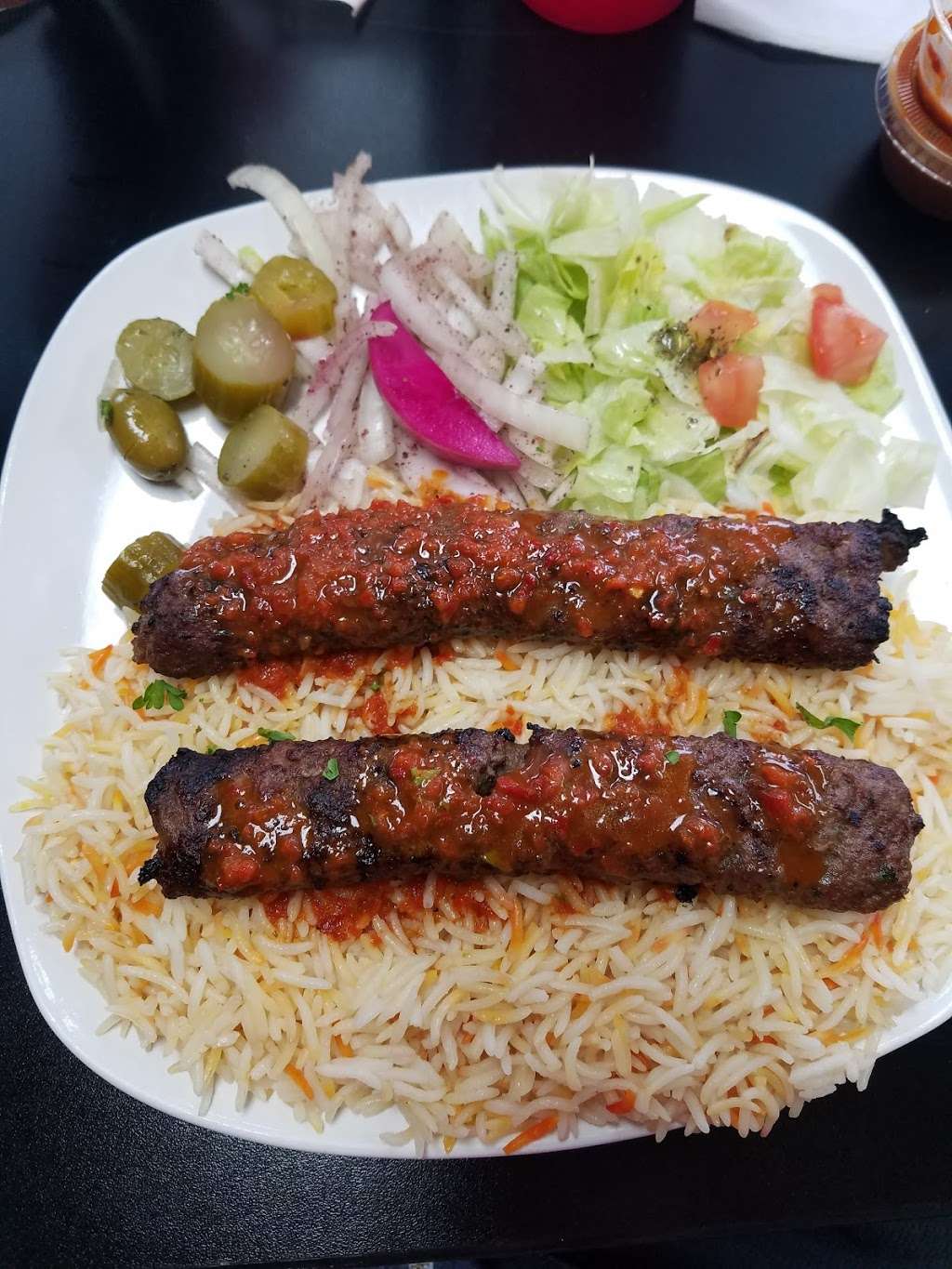 MazMez Middle Eastern Grill | 642 Meacham Rd, Elk Grove Village, IL 60007 | Phone: (847) 262-7977