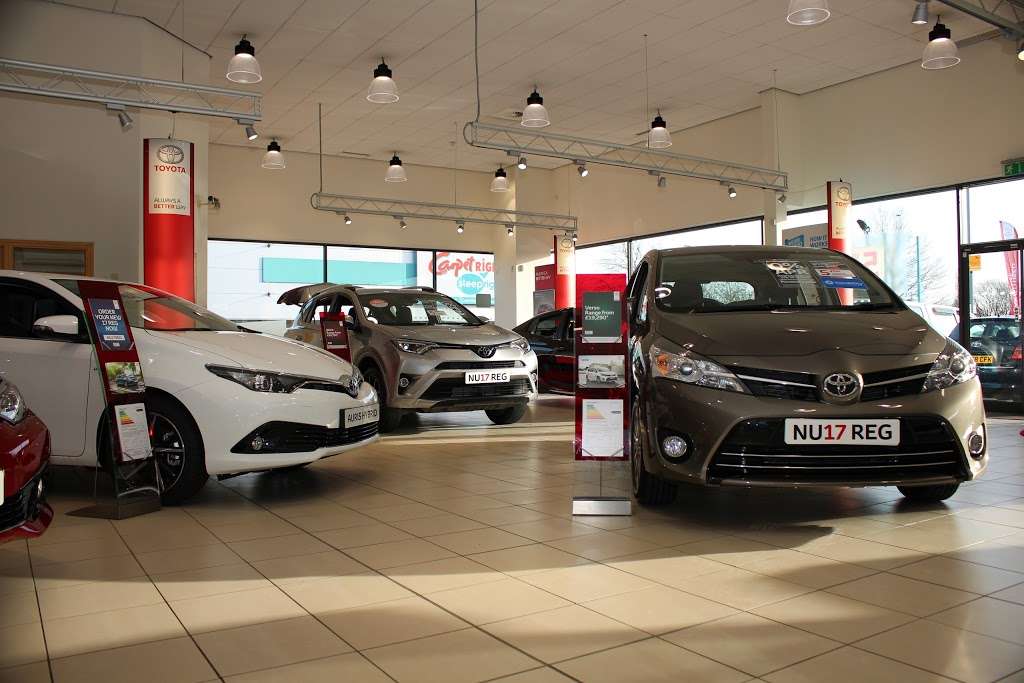 Steven Eagell Toyota (Romford) | A127 Southend Arterial Rd, Romford RM3 0DZ, UK | Phone: 01708 386168