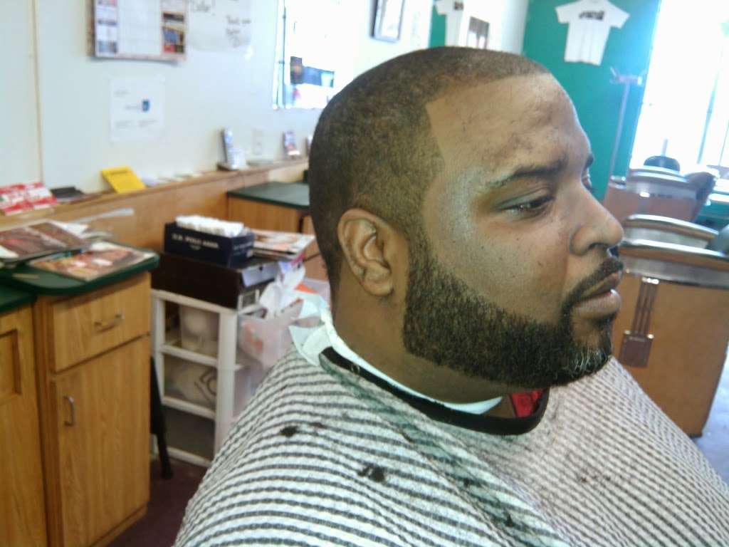Cuttin Up Barber Shop | 7718 Troost Ave, Kansas City, MO 64131, USA | Phone: (816) 361-1005