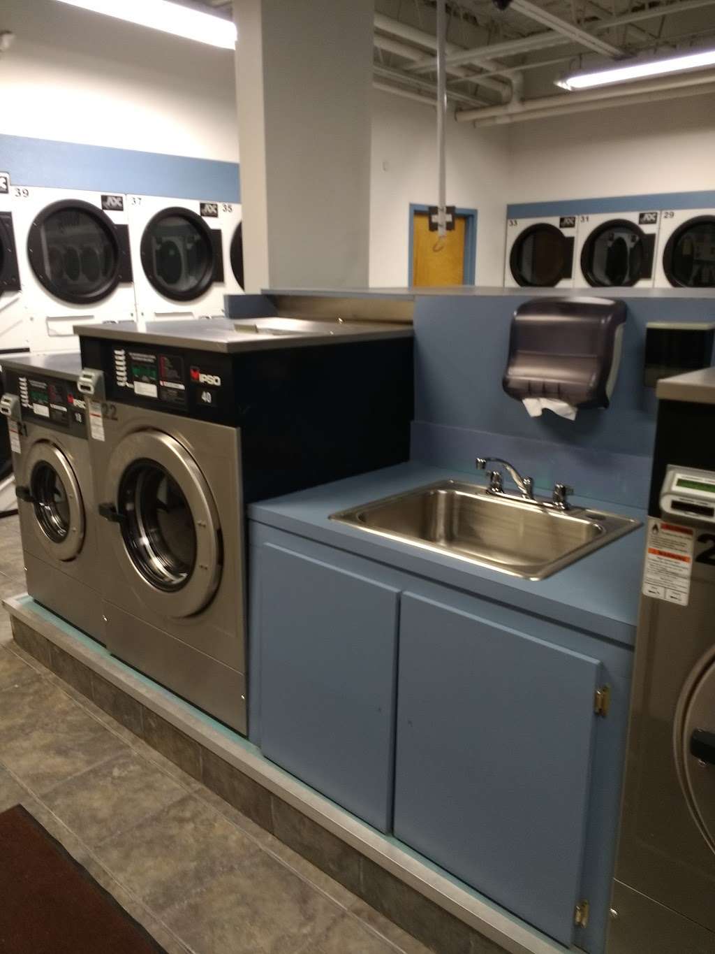 Laundry King | 801 Luzerne St, Scranton, PA 18504, USA | Phone: (570) 558-4070