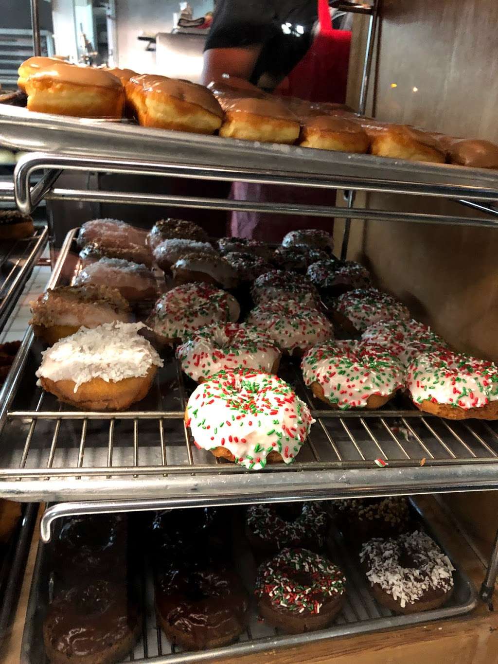 Dannys Donuts | 6028, 102 Eucalyptus Ave, Vista, CA 92084, USA | Phone: (760) 724-4637