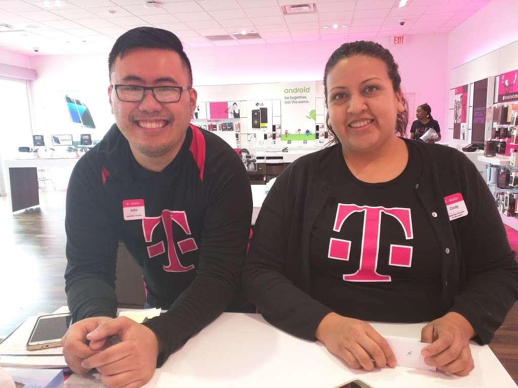 T-Mobile | 12718 Tomball Pkwy, Houston, TX 77086, USA | Phone: (281) 891-0607