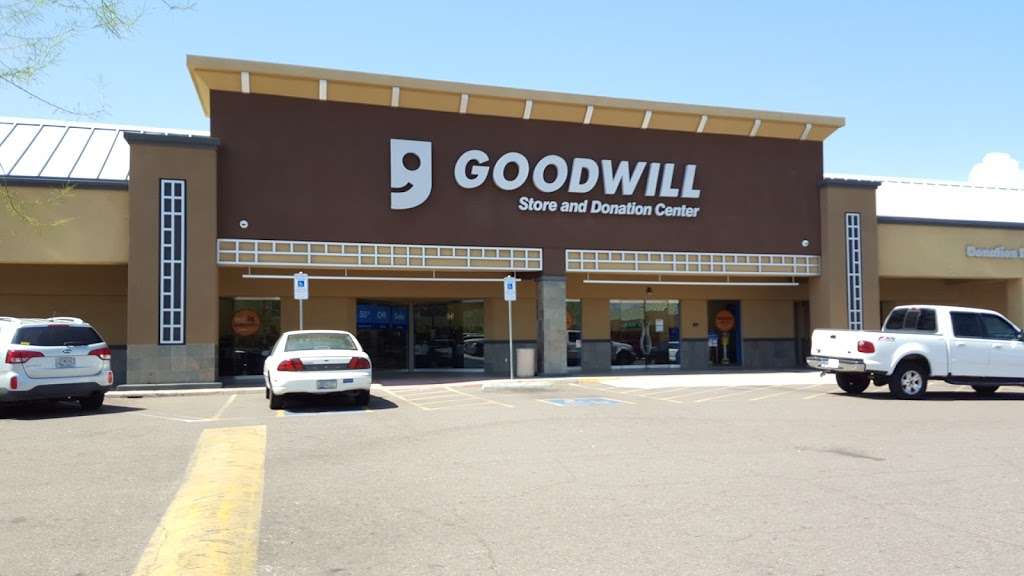 Goodwill Retail Store and Donation Center | 13226 N 7th St, Phoenix, AZ 85022, USA | Phone: (602) 535-4282