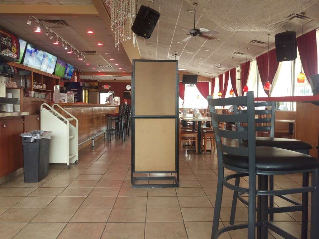 Eagle Restaurant | 851 W Oakton St, Des Plaines, IL 60018, USA | Phone: (847) 439-5600