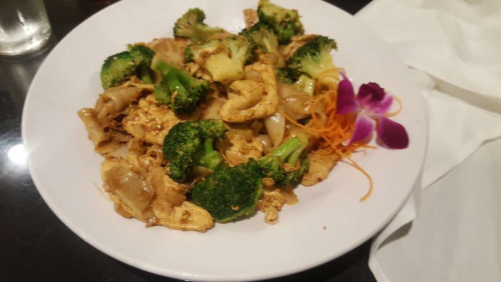 Thai Orchid Restaurant | 4223 Providence Rd #7, Charlotte, NC 28211, USA | Phone: (704) 364-1134