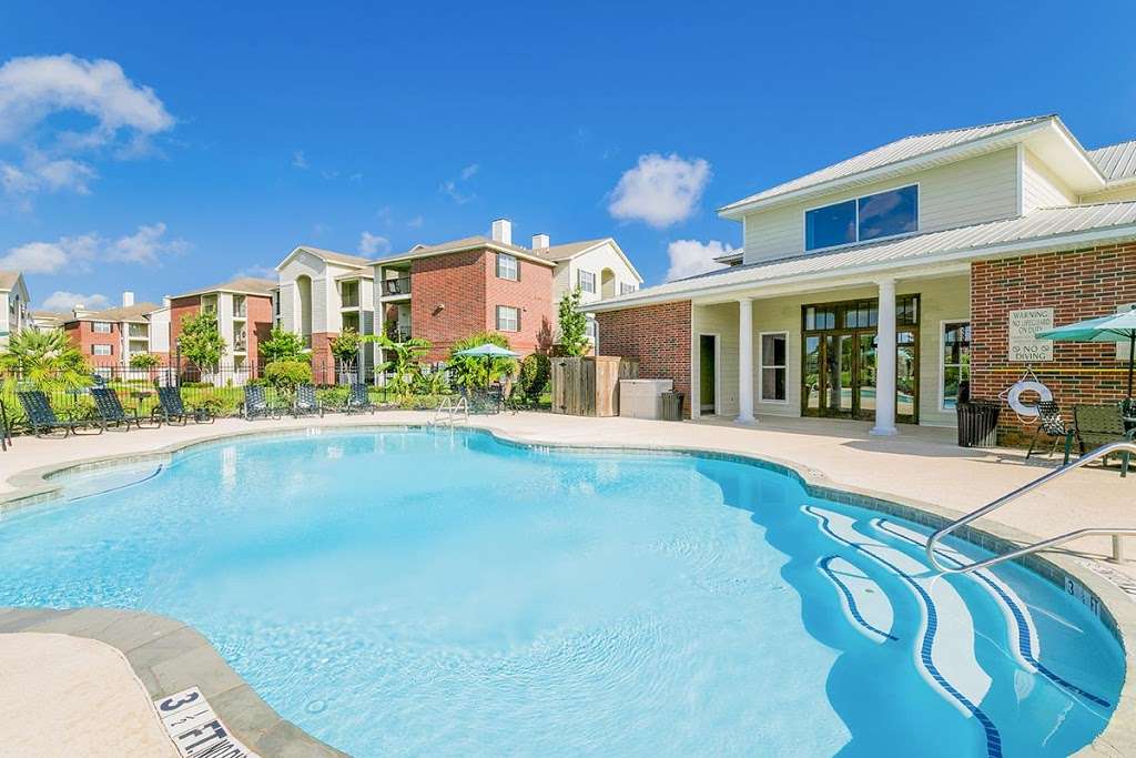 Landmark at Cypress Falls Apartments | 15511 Tuckerton Rd, Houston, TX 77095 | Phone: (832) 572-5799