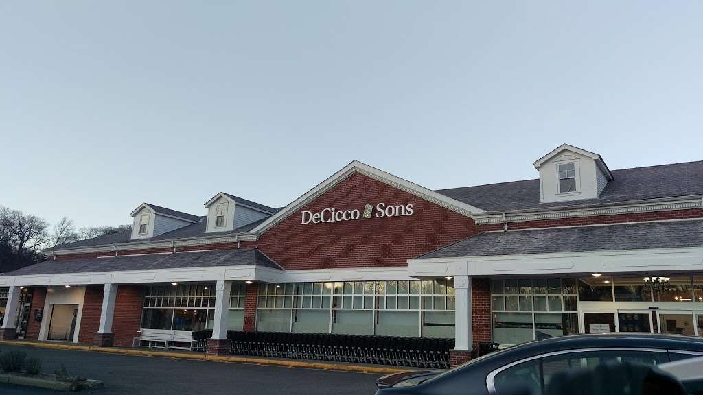 DeCicco & Sons | 230 Saw Mill River Rd, Millwood, NY 10546, USA | Phone: (914) 294-5700