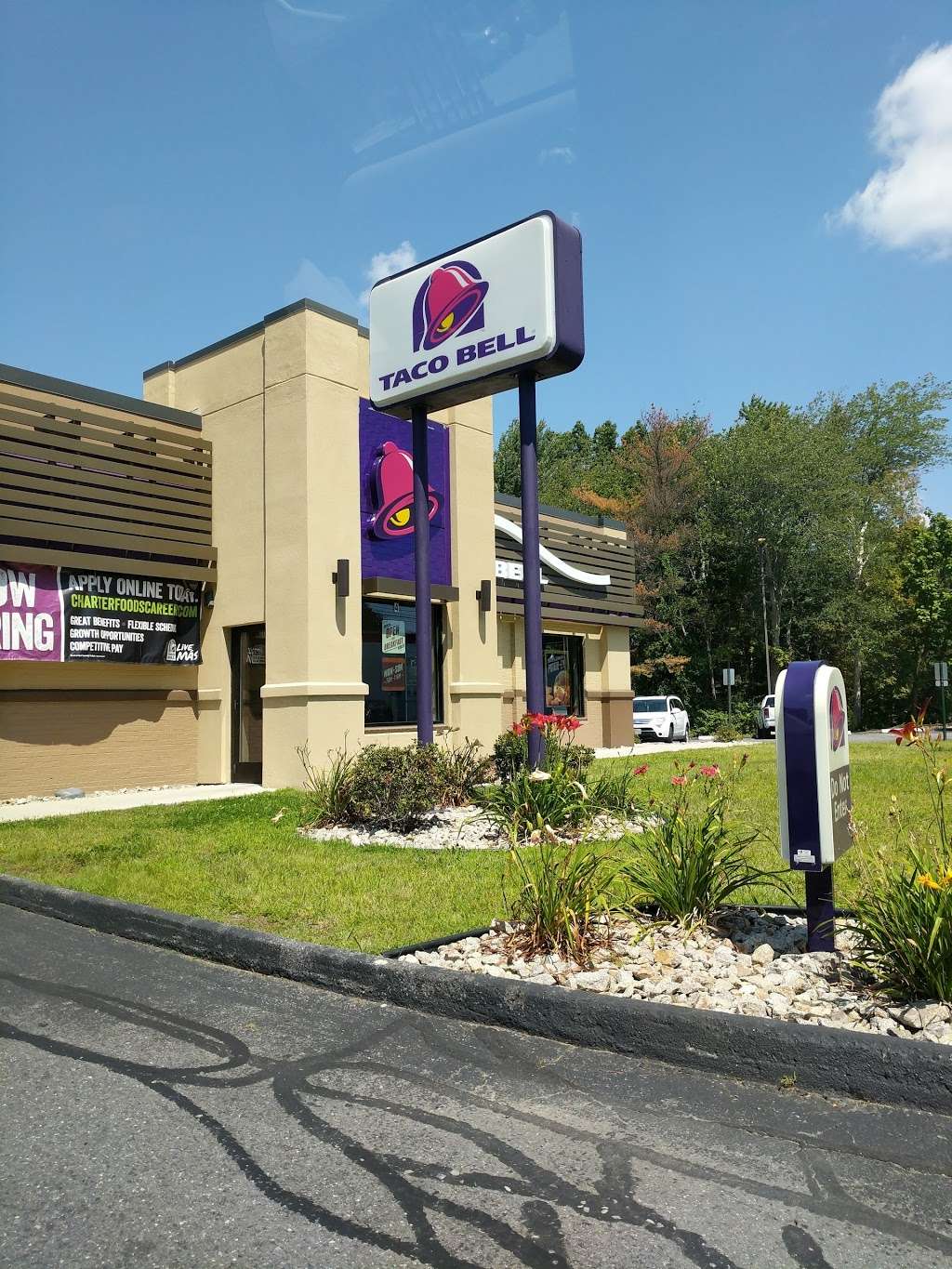 Taco Bell | 4 Sandy Pond Rd, Ayer, MA 01432, USA | Phone: (978) 772-2376