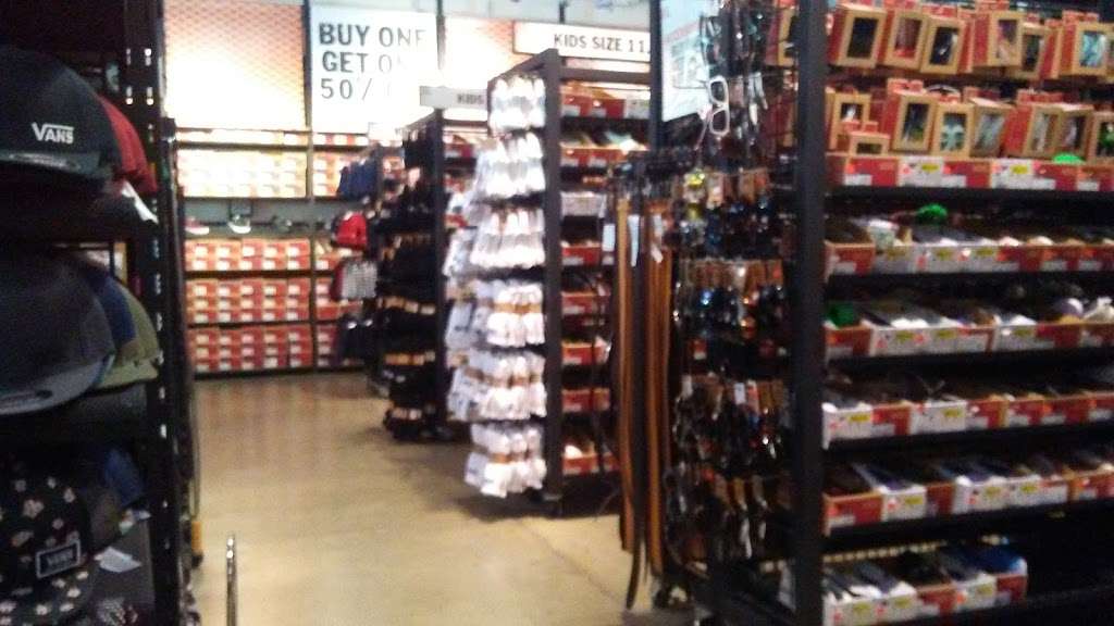 vans outlet in california