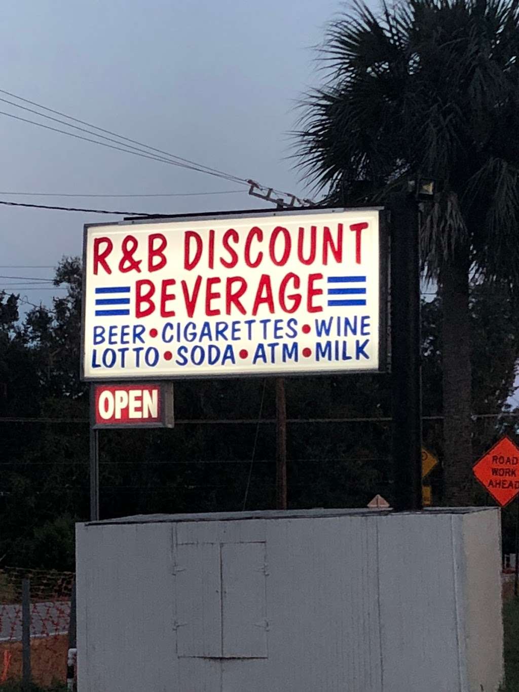 R & B Discount Beverage | 2815 W Jay Jay Rd, Titusville, FL 32796 | Phone: (321) 268-1286