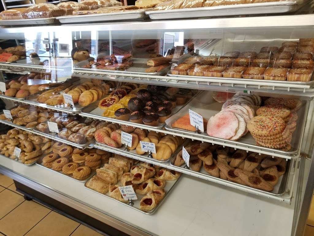 Pacitas Salvadorian Bakery | 14760 E 14th St, San Leandro, CA 94578, USA | Phone: (510) 667-0441