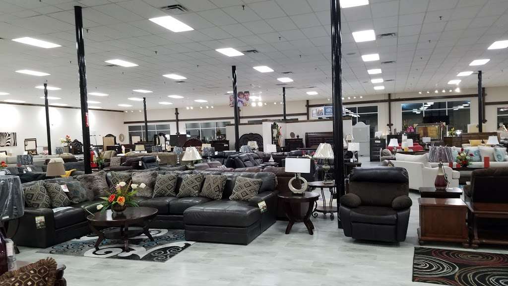 Montanas Home Furniture | 9330 North Fwy, Houston, TX 77037, USA | Phone: (832) 804-9200