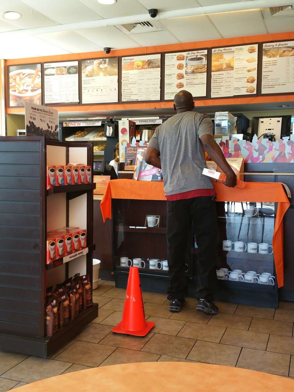 Dunkin Donuts | 3030 Queens Chapel Rd, Avondale, MD 20782, USA | Phone: (240) 696-7363