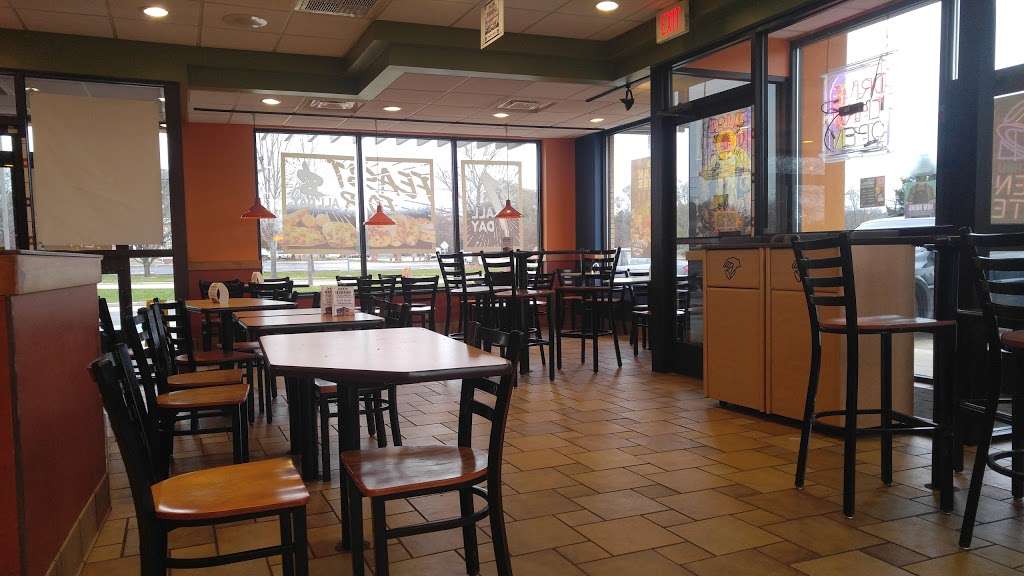 Taco Bell | 420 W Maple St, New Lenox, IL 60451, USA | Phone: (815) 462-0464