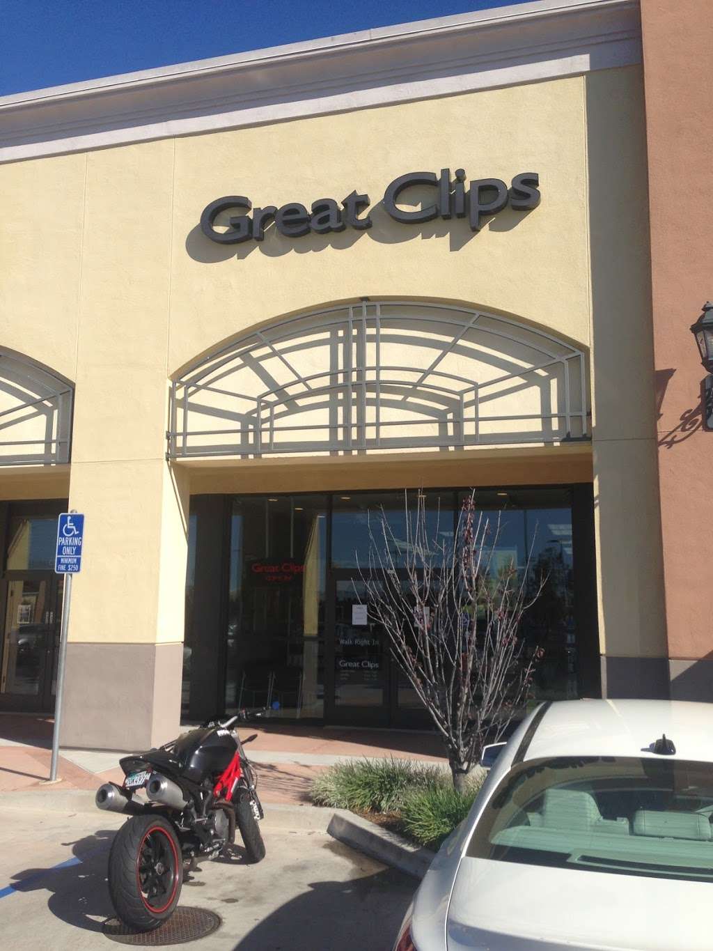 Great Clips | 7845 Highlands Village Pl Ste C104, San Diego, CA 92129 | Phone: (858) 538-7860