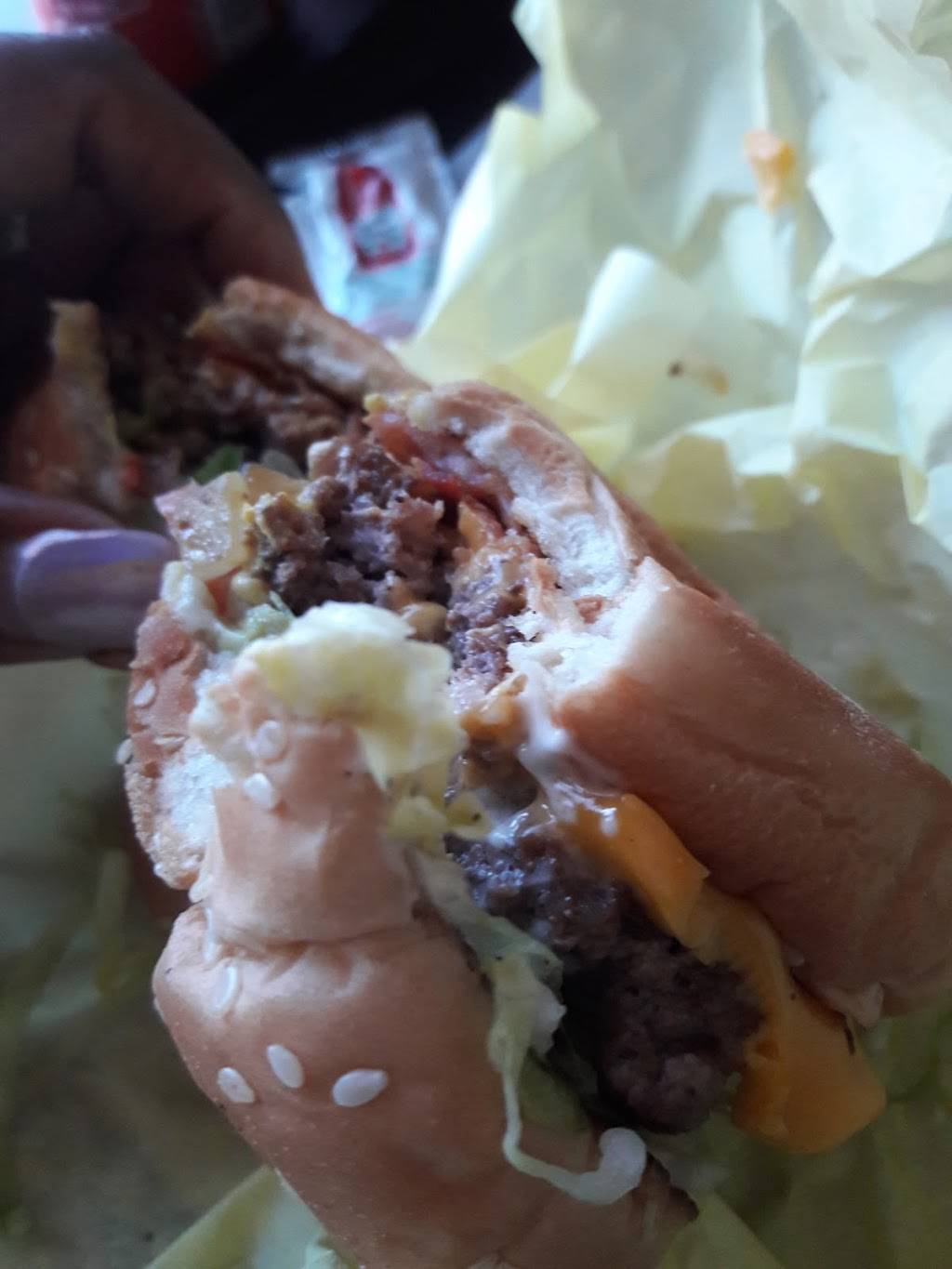 Becks Burger and BBQ | 10425 S Avalon Blvd, Los Angeles, CA 90003, USA | Phone: (323) 208-7588